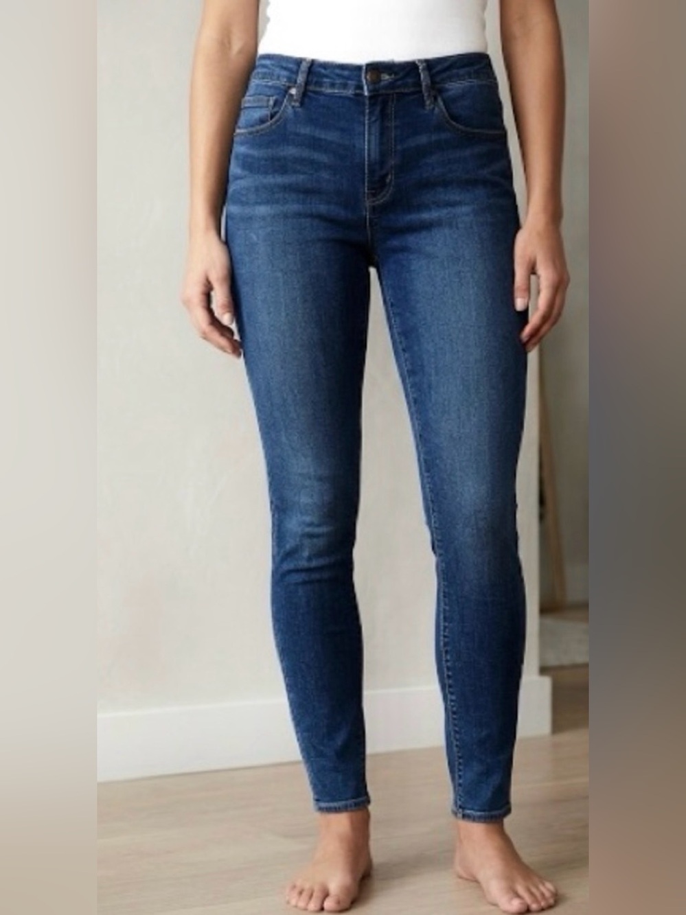 Articles of society Women’s skinny stretch, blue jeans mid rise